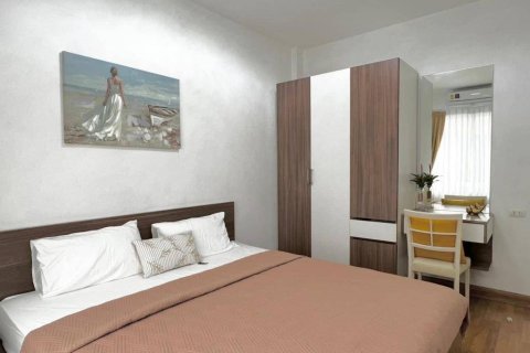 Casa de 3 dormitorios en Pattaya, Tailandia № 204550 - foto 16