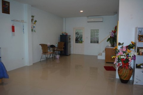 Casa de 2 dormitorios en Pattaya, Tailandia № 204545 - foto 13