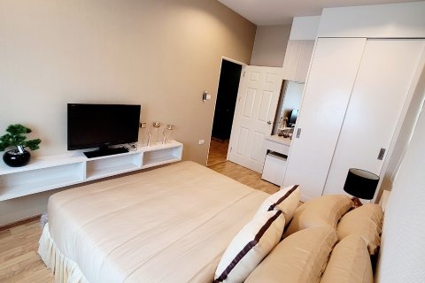 Casa de 3 dormitorios en Pattaya, Tailandia № 204549 - foto 14