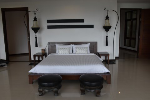 Casa de 4 dormitorios en Ko Samui, Tailandia № 66653 - foto 2