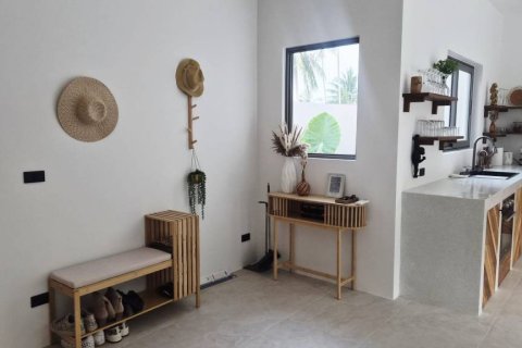 Chalet de 3 dormitorios en Surat Thani, Tailandia № 172922 - foto 9