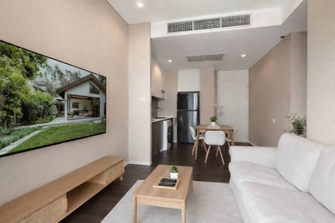 Condominio de 2 dormitorios en Chatuchak, Bangkok, Tailandia № 172920 - foto 2
