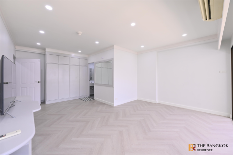 Condominio de 2 dormitorios en Bangkok, Tailandia № 186015 - foto 10