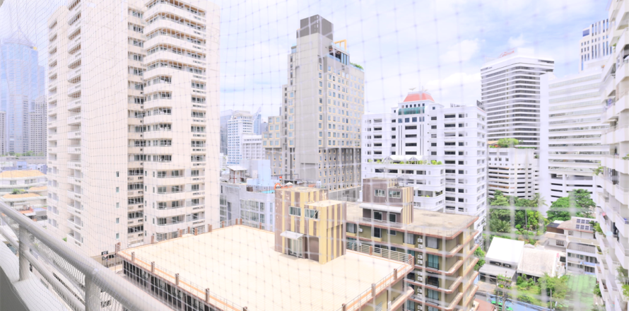 Condominio de 2 dormitorios en Bangkok, Tailandia № 186015