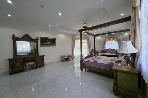 บ้านในชลบุรี, ประเทศไทย 5 ห้องนอน № 146480 - รูปถ่าย 28