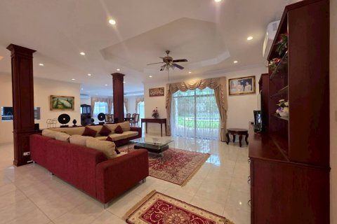 บ้านในชลบุรี, ประเทศไทย 5 ห้องนอน № 146480 - รูปถ่าย 7