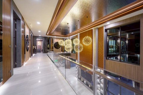 Casa de 7 dormitorios en Pattaya, Tailandia № 146476 - foto 11
