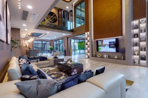 Casa de 7 dormitorios en Pattaya, Tailandia № 146476 - foto 7