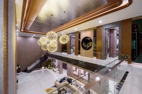 Casa de 7 dormitorios en Pattaya, Tailandia № 146476 - foto 10