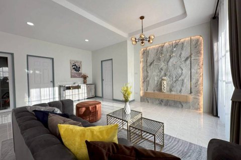 Casa de 2 dormitorios en Pattaya, Tailandia № 146475 - foto 5