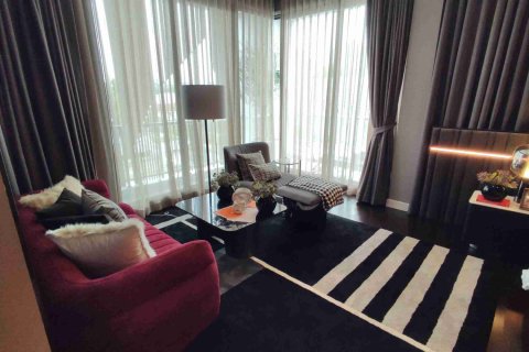 Casa de 4 dormitorios en Bangkok, Tailandia № 183956 - foto 3