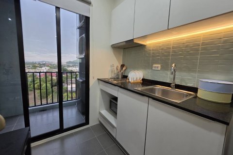 Apartamento de 2 habitaciones en Pattaya, Tailandia № 205793 - foto 9