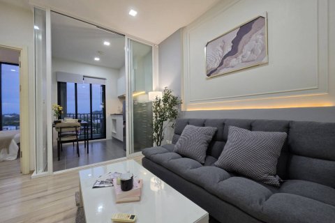 Apartamento de 2 habitaciones en Pattaya, Tailandia № 205793 - foto 3