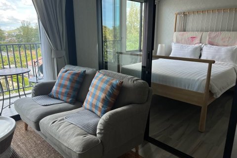 Apartamento de 2 habitaciones en Pattaya, Tailandia № 205798 - foto 2