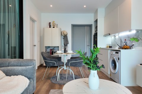 Apartamento de 2 habitaciones en Pattaya, Tailandia № 205796 - foto 3
