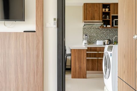Apartamento de 2 habitaciones en Pattaya, Tailandia № 205797 - foto 10