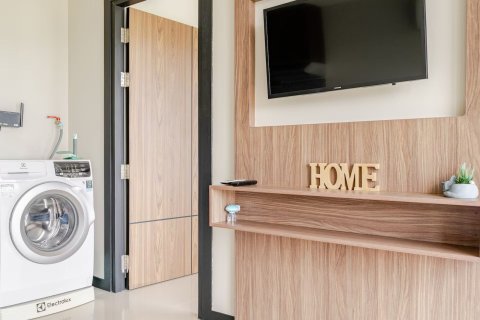 Apartamento de 2 habitaciones en Pattaya, Tailandia № 205797 - foto 8