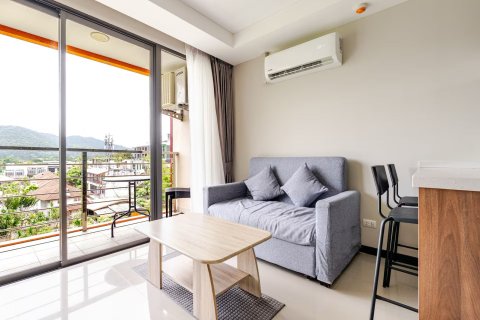 Apartamento de 2 habitaciones en Pattaya, Tailandia № 205797 - foto 3