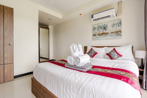 Apartamento de 2 habitaciones en Pattaya, Tailandia № 205797 - foto 12
