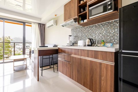 Apartamento de 2 habitaciones en Pattaya, Tailandia № 205797 - foto 6