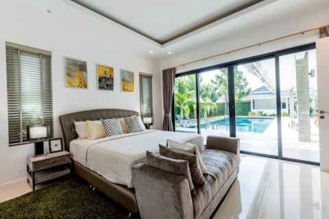 Villa in Hua Hin, Thailand 3 Schlafzimmer № 175600 - Foto 13