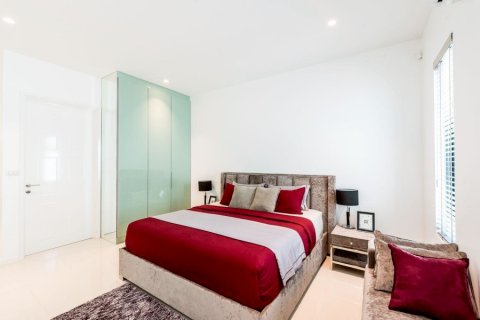 Villa in Hua Hin, Thailand 3 Schlafzimmer № 175600 - Foto 15