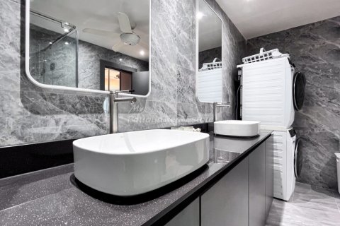 Condominio de 1 dormitorio en Bang Lamung, Tailandia № 175597 - foto 25