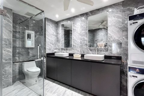 Condominio de 1 dormitorio en Bang Lamung, Tailandia № 175597 - foto 22