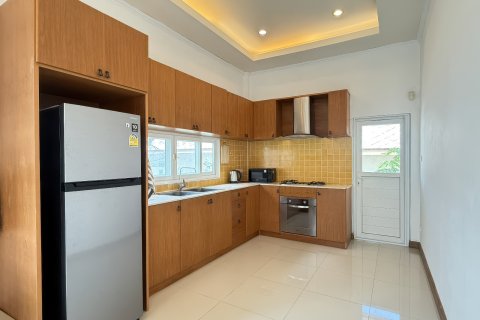 House in Pattaya, Thailand 6 bedrooms № 172608 - photo 20