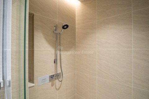 Casa de 4 dormitorios en Bang Lamung, Tailandia № 172604 - foto 12