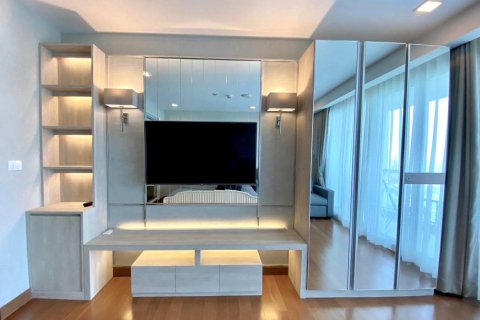 Apartamento de 2 habitaciones en Pattaya, Tailandia № 172607