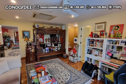 Condo in Watthana, Bangkok, Thailand, 3 bedrooms № 200827 - photo 10