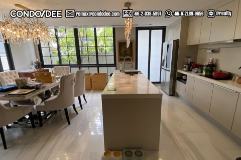 ทาวน์เฮาส์ในวัฒนา, กรุงเทพฯ, ประเทศไทย 4 ห้องนอน № 200829 - รูปถ่าย 13
