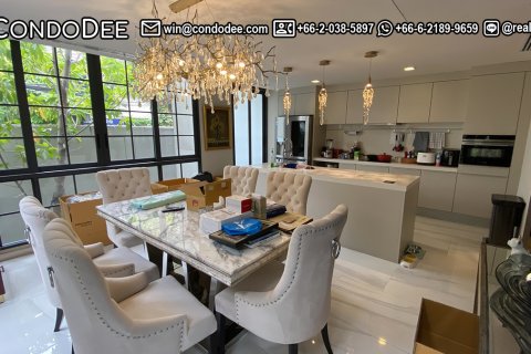 ทาวน์เฮาส์ในวัฒนา, กรุงเทพฯ, ประเทศไทย 4 ห้องนอน № 200829 - รูปถ่าย 19