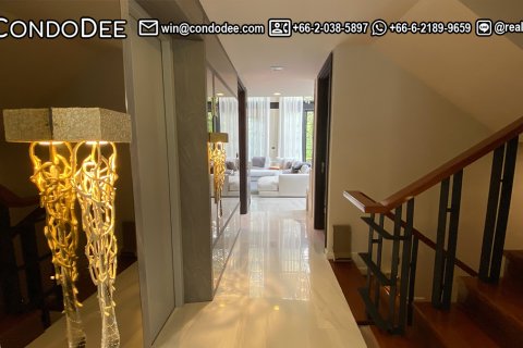 ทาวน์เฮาส์ในวัฒนา, กรุงเทพฯ, ประเทศไทย 4 ห้องนอน № 200829 - รูปถ่าย 20