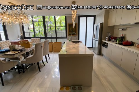 ทาวน์เฮาส์ในวัฒนา, กรุงเทพฯ, ประเทศไทย 4 ห้องนอน № 200829 - รูปถ่าย 18