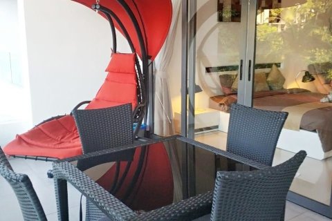 Condominio de 2 dormitorios en Surin Beach, Tailandia № 179838 - foto 6