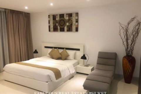 Condominio de 2 dormitorios en Surin Beach, Tailandia № 179838 - foto 9