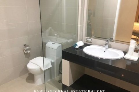 Condominio de 2 dormitorios en Surin Beach, Tailandia № 179838 - foto 10