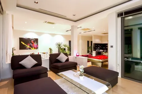 Chalet de 6 dormitorios en Kathu, Tailandia № 156428 - foto 19