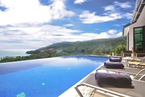 Chalet de 6 dormitorios en Kathu, Tailandia № 156428 - foto 21