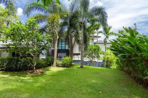 Chalet de 6 dormitorios en Kathu, Tailandia № 156428 - foto 9