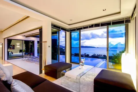 Chalet de 6 dormitorios en Kathu, Tailandia № 156428 - foto 18