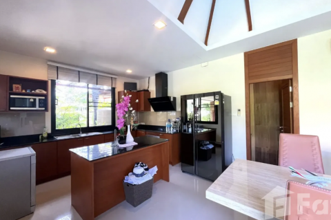 Chalet de 3 dormitorios en Phuket, Tailandia № 136013 - foto 5