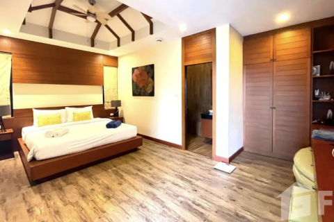 Chalet de 3 dormitorios en Phuket, Tailandia № 136013 - foto 4