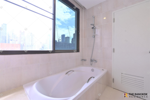 Apartamento de 3 dormitorios en Bangkok, Tailandia № 209293 - foto 9