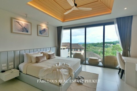 Apartamento de 3 dormitorios en Bang Tao, Tailandia № 179818 - foto 15