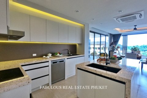 Apartamento de 3 dormitorios en Bang Tao, Tailandia № 179818 - foto 17