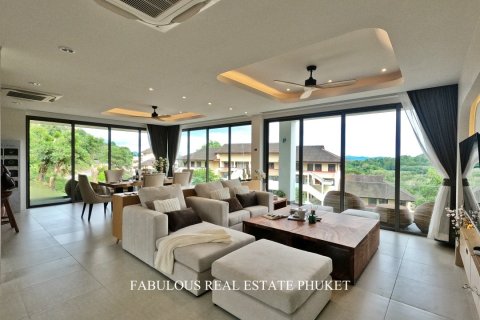 Apartamento de 3 dormitorios en Bang Tao, Tailandia № 179818 - foto 2