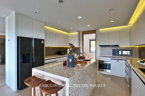 Apartamento de 3 dormitorios en Bang Tao, Tailandia № 179818 - foto 9